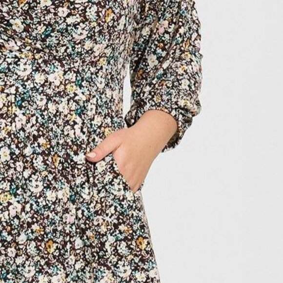 ❤️NWT VINTAGE TORRID FLORAL PRINT MINI DRESS - SURPLICE NECKLINE POCKETS SIZE 4X - Picture 5 of 12